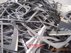 中集NTV5310GDY低溫液體運(yùn)輸車用的康明斯ISDe270 30發(fā)動機(jī)的配件及維修
