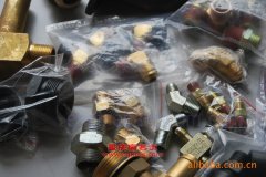 邢牛XCG5201XXY廂式運(yùn)輸車用的康明斯EQB210-20發(fā)動機(jī)的大修及配件