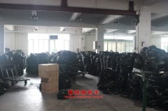 黃海DD5040XSWDM商務(wù)車用的康明斯ISF2.8s4148V發(fā)動(dòng)機(jī)的保養(yǎng)及配件
