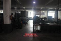 神鷹YG3251A7BS自卸汽車(chē)用的東風(fēng)汽車(chē)dCi340-30發(fā)動(dòng)機(jī)的配件及大修